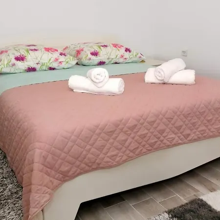 Maria 40 * Makarska