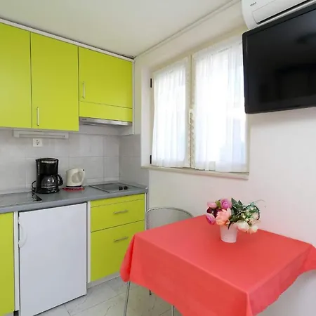 Maria 40 * Makarska